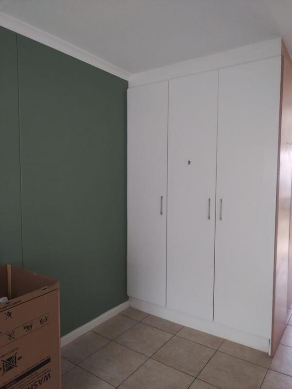 1 Bedroom Property for Sale in Strand South Western Cape